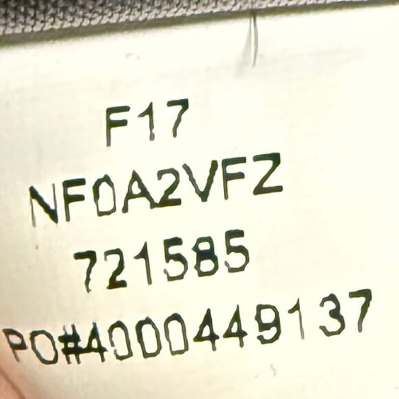 The North Face Hybrid Insulated Jacket Women’s M Deep Navy Thumbholes EUC - Picture 12 of 15